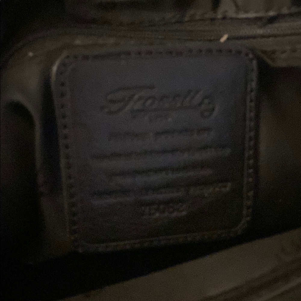 Fossil Elegant Black Leather Handbag - Picture 10 of 15